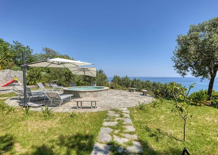 Villa Luce Del Sol With Pool - L