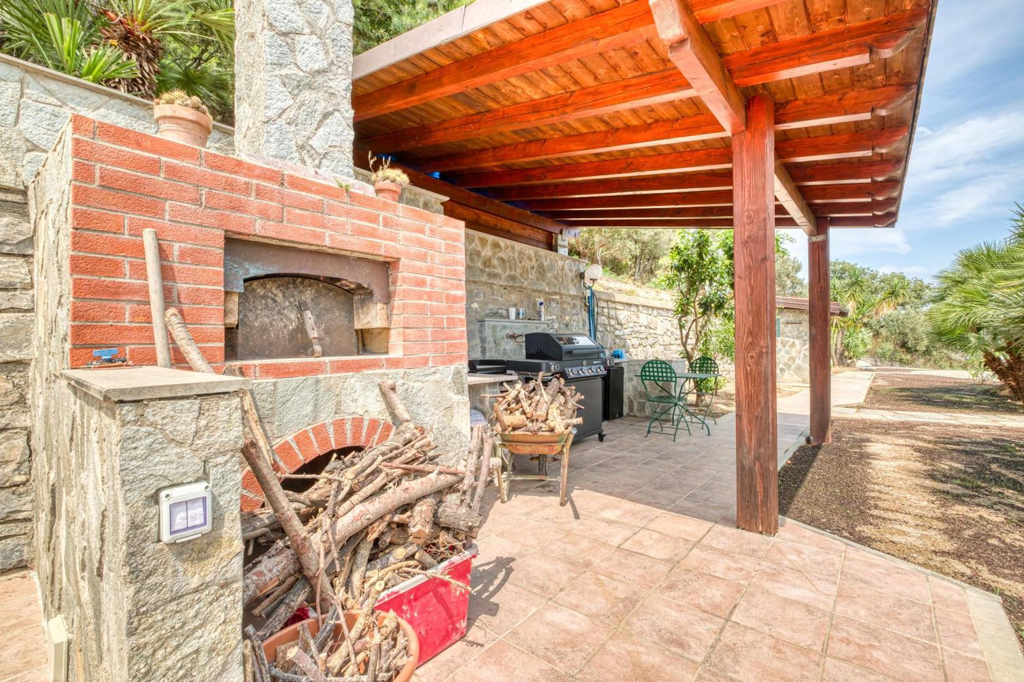 Appartamento Luce Del Sol With Pool - L